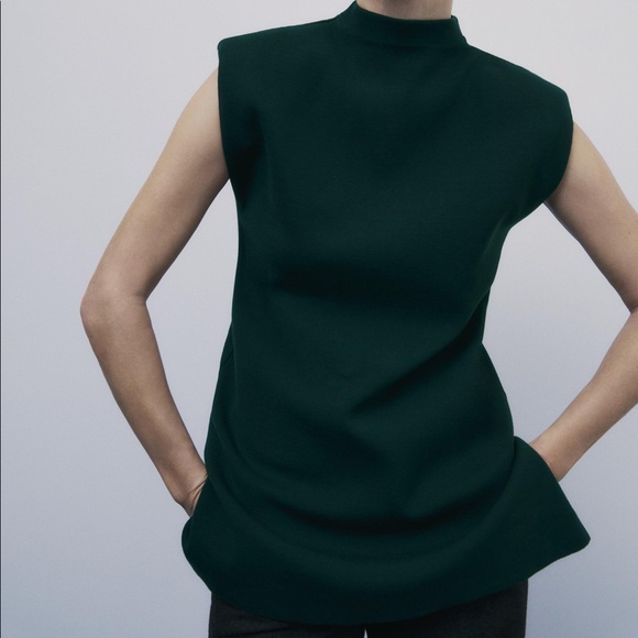 Zara knit sleeveless top w/ shoulder pads Small - Picture 1 of 7
